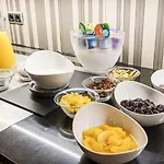 Hotel Ilunion Almirante 4*