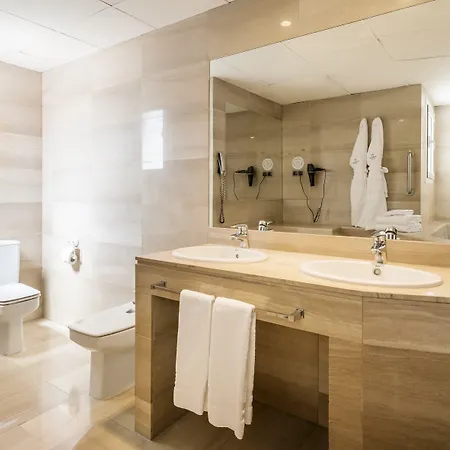Ilunion Almirante Hotel 4*